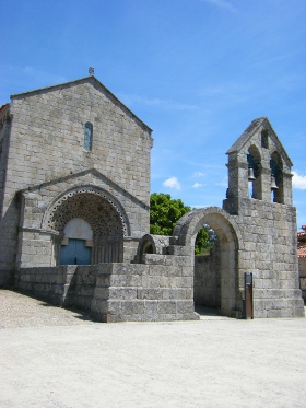 Kirche Gesamtansicht